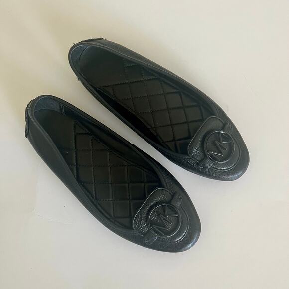 Michael Kors ‘Lillie’ Women's 6.5 Moccasin Monogram Logo Black Leather Flat - Picture 9 of 9